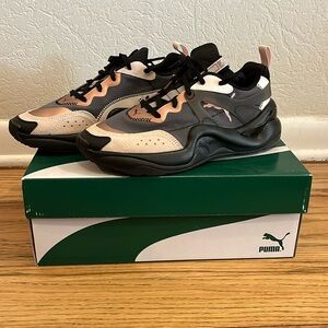 Puma Rise Women’s size 8